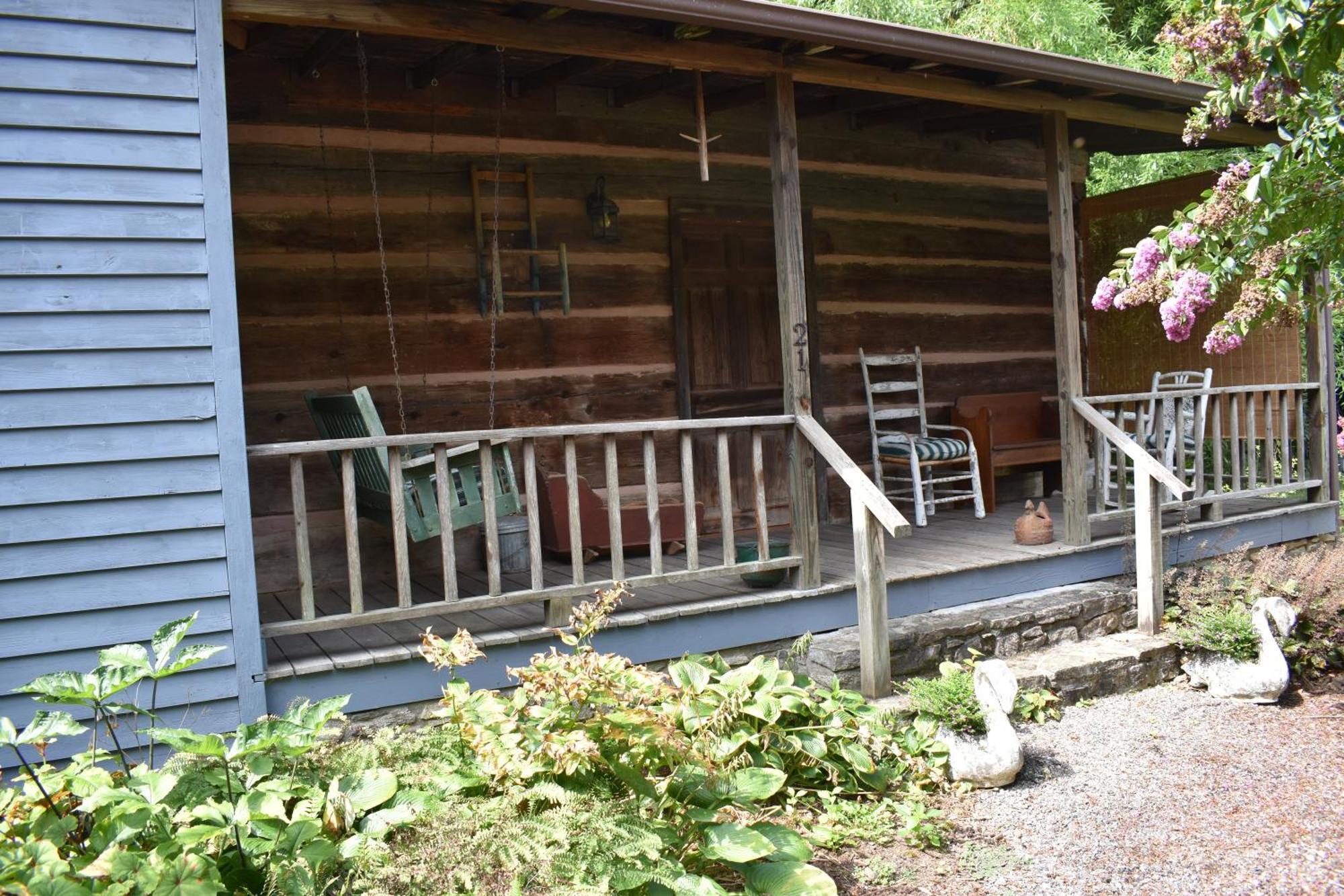 Restored1850S Log Cabin, With Gazebo And Gardens! 1 Mile To Downtown Weaverville Exteriör bild