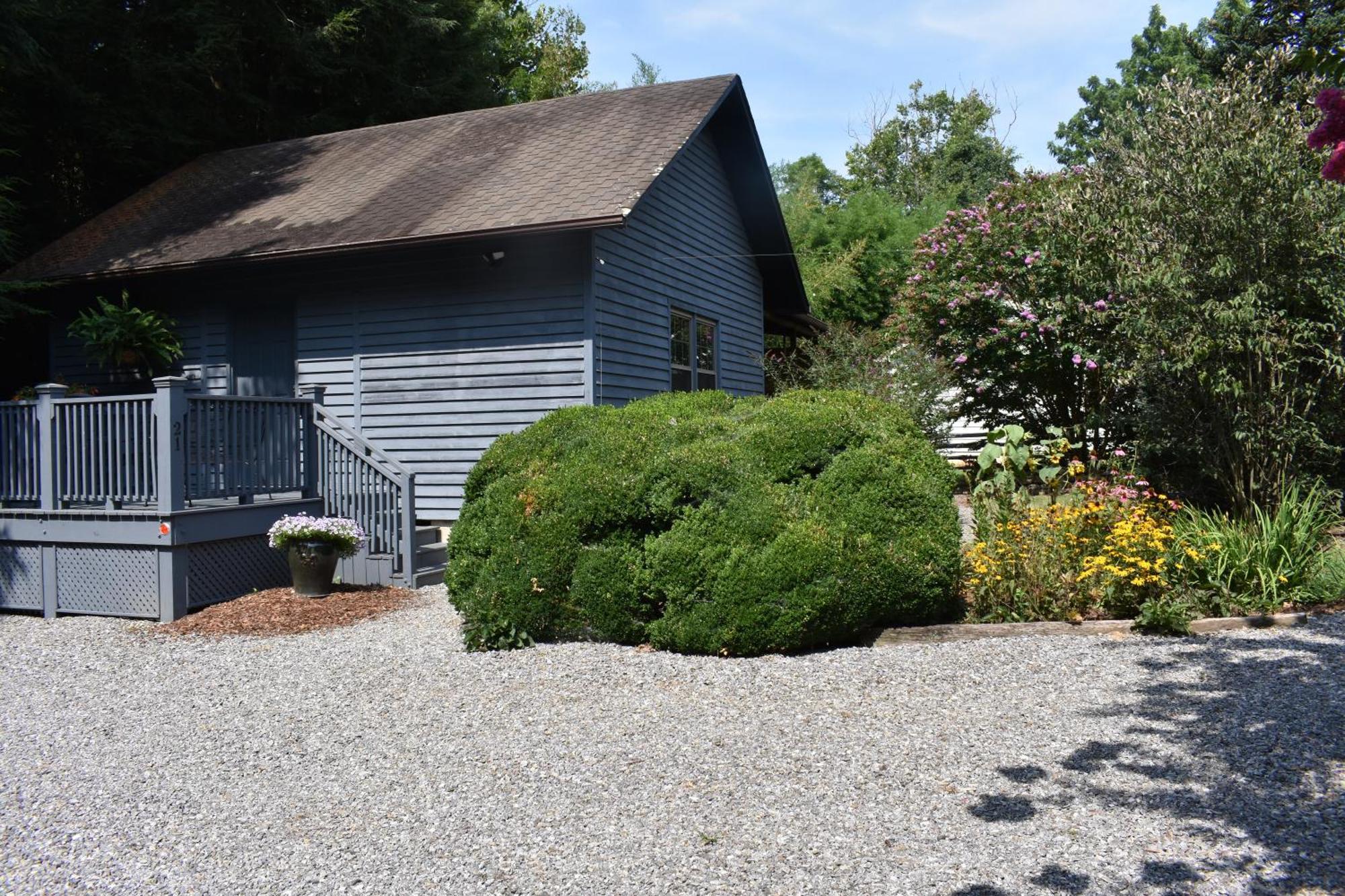 Restored1850S Log Cabin, With Gazebo And Gardens! 1 Mile To Downtown Weaverville Exteriör bild